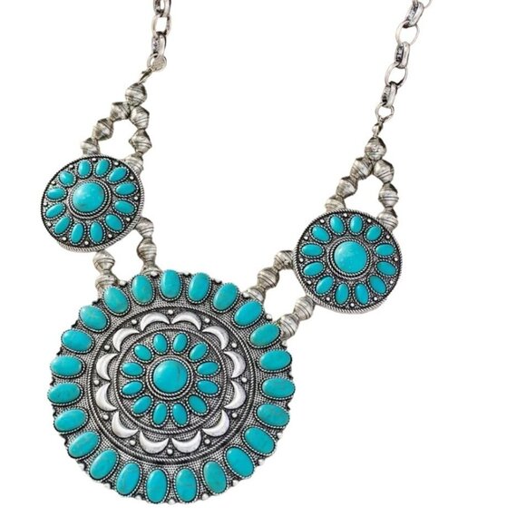 unbranded Jewelry - Boho Imitation Turquoise Statement Necklace With Silver Tone Chain